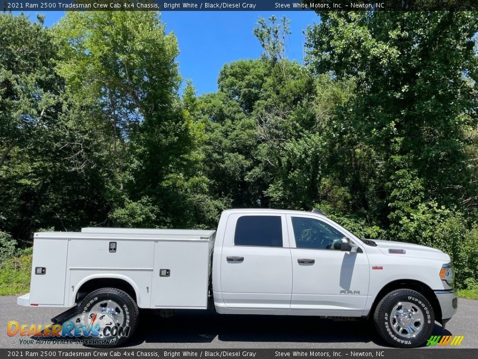 2021 Ram 2500 Tradesman Crew Cab 4x4 Chassis Bright White / Black/Diesel Gray Photo #5