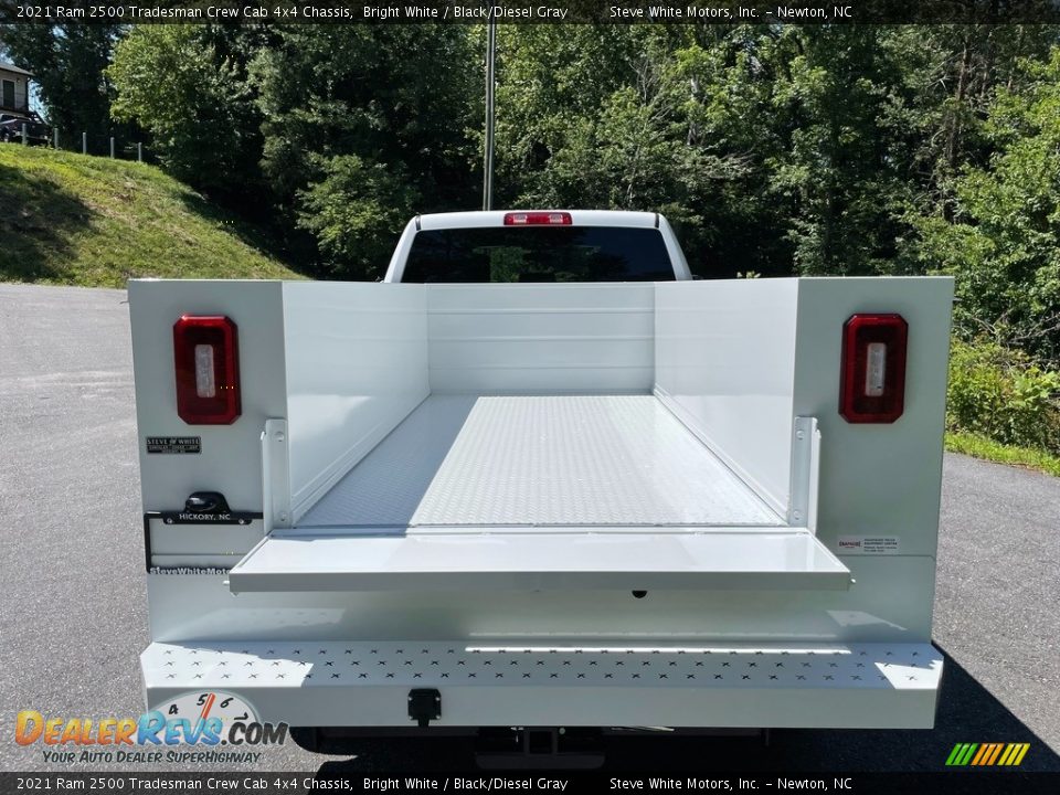 2021 Ram 2500 Tradesman Crew Cab 4x4 Chassis Bright White / Black/Diesel Gray Photo #8