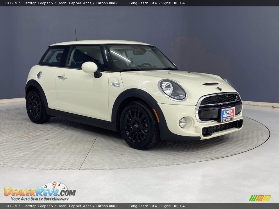 2019 Mini Hardtop Cooper S 2 Door Pepper White / Carbon Black Photo #35