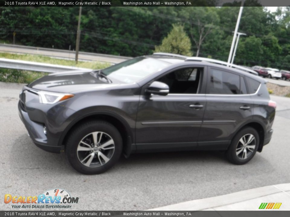 2018 Toyota RAV4 XLE AWD Magnetic Gray Metallic / Black Photo #13