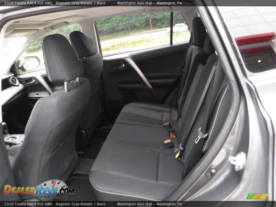 2018 Toyota RAV4 XLE AWD Magnetic Gray Metallic / Black Photo #27