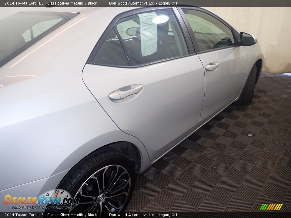 2014 Toyota Corolla S Classic Silver Metallic / Black Photo #18