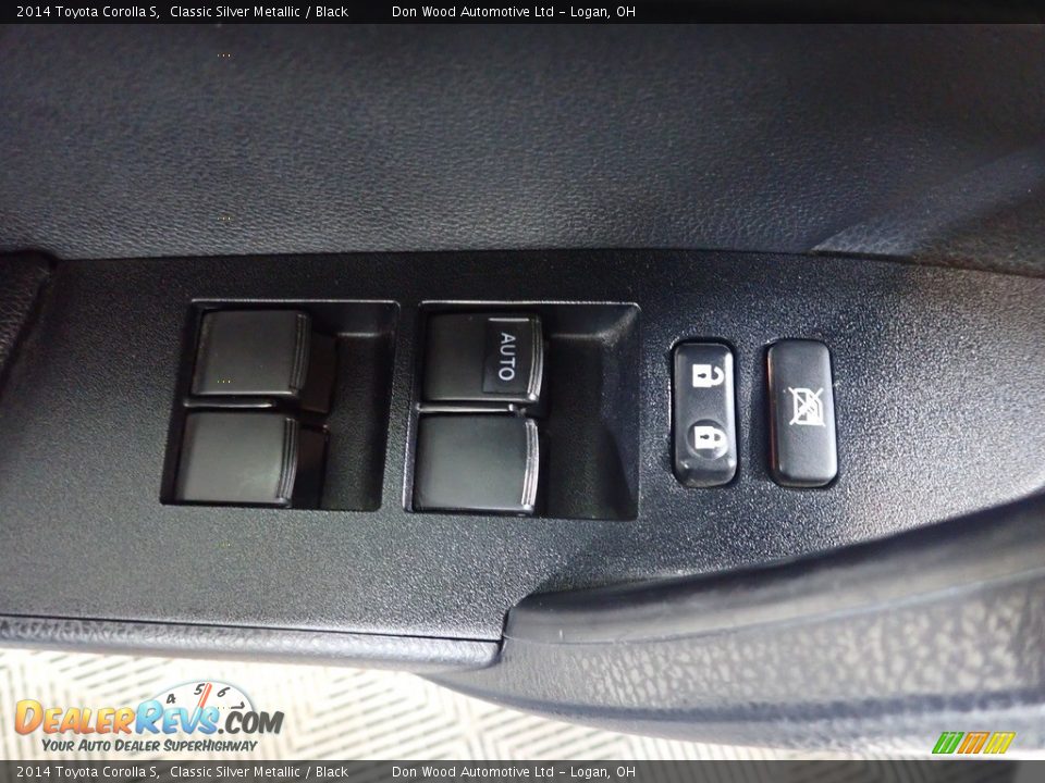 2014 Toyota Corolla S Classic Silver Metallic / Black Photo #20