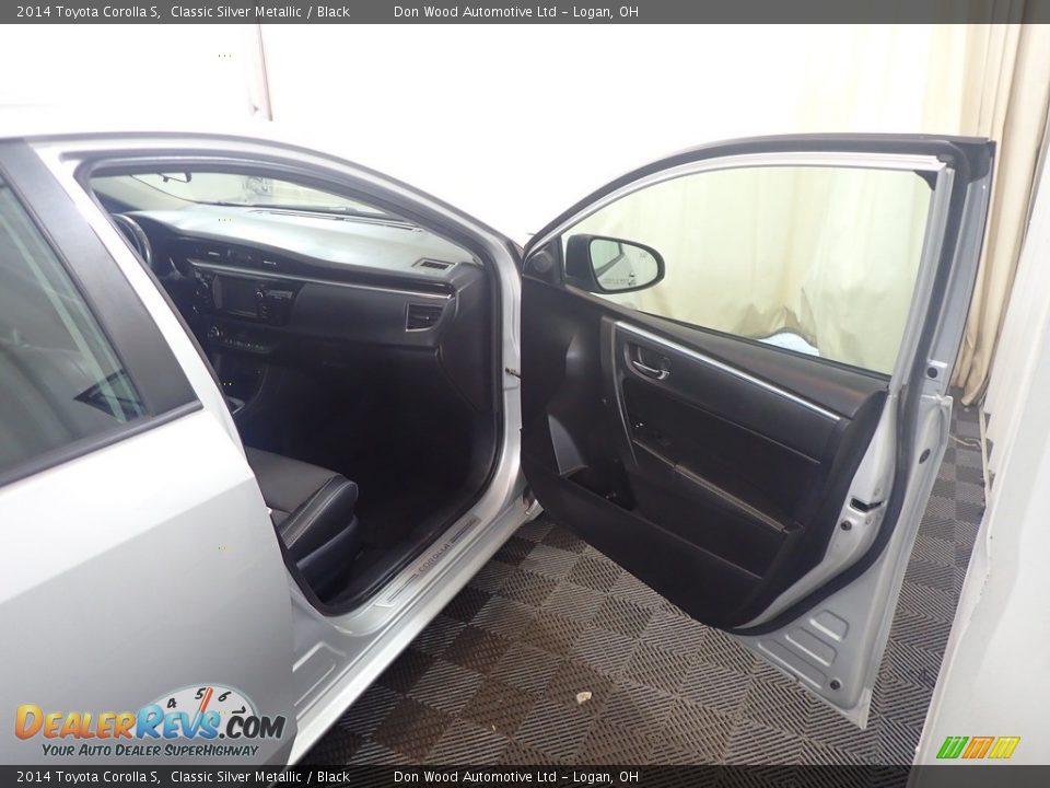 2014 Toyota Corolla S Classic Silver Metallic / Black Photo #36