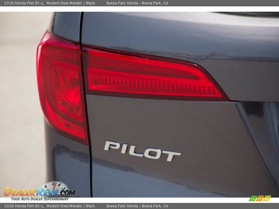 2018 Honda Pilot EX-L Modern Steel Metallic / Black Photo #10