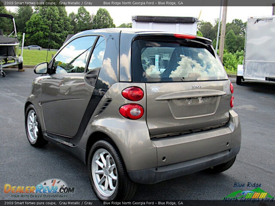 2009 Smart fortwo pure coupe Gray Metallic / Gray Photo #3