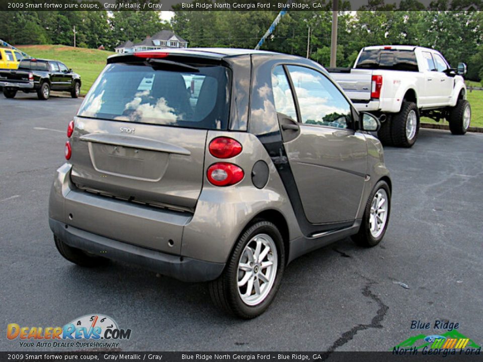 2009 Smart fortwo pure coupe Gray Metallic / Gray Photo #5