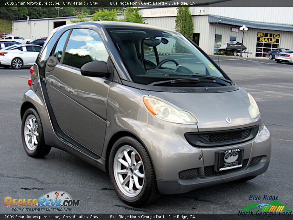 2009 Smart fortwo pure coupe Gray Metallic / Gray Photo #7