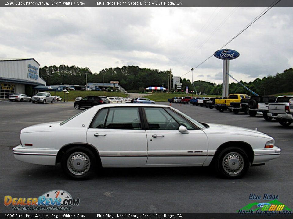 Bright White 1996 Buick Park Avenue  Photo #6