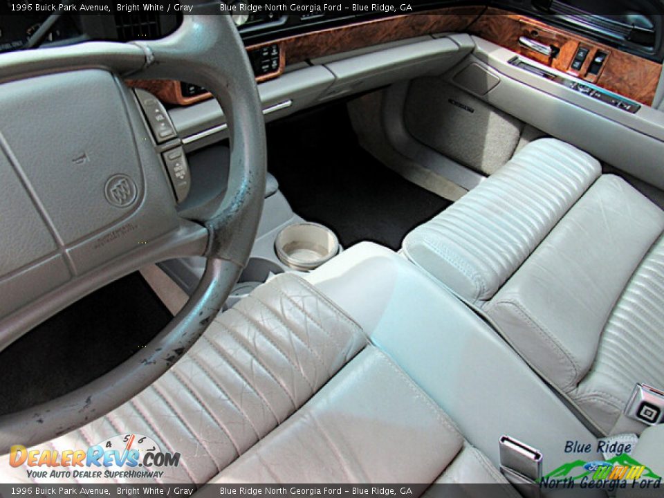 1996 Buick Park Avenue Bright White / Gray Photo #17