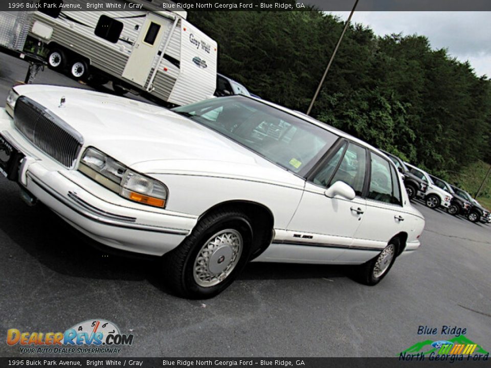 1996 Buick Park Avenue Bright White / Gray Photo #19