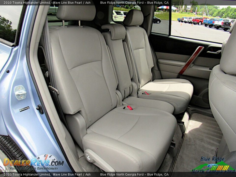 Rear Seat of 2010 Toyota Highlander Limited Photo #13
