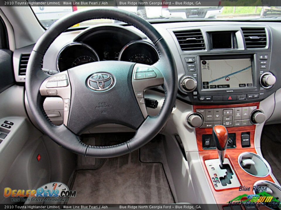 Controls of 2010 Toyota Highlander Limited Photo #15