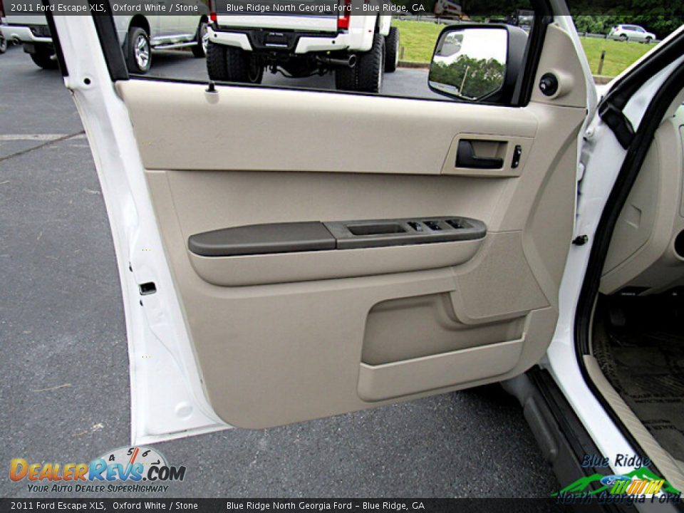 2011 Ford Escape XLS Oxford White / Stone Photo #10