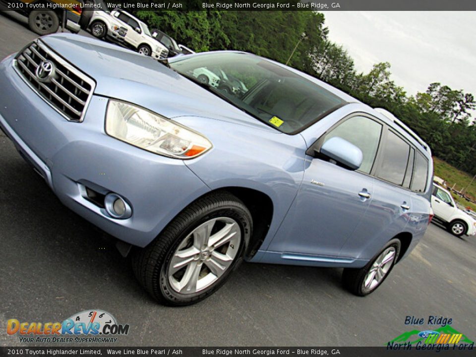 2010 Toyota Highlander Limited Wave Line Blue Pearl / Ash Photo #27