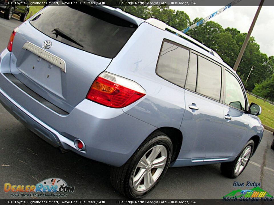 2010 Toyota Highlander Limited Wave Line Blue Pearl / Ash Photo #29