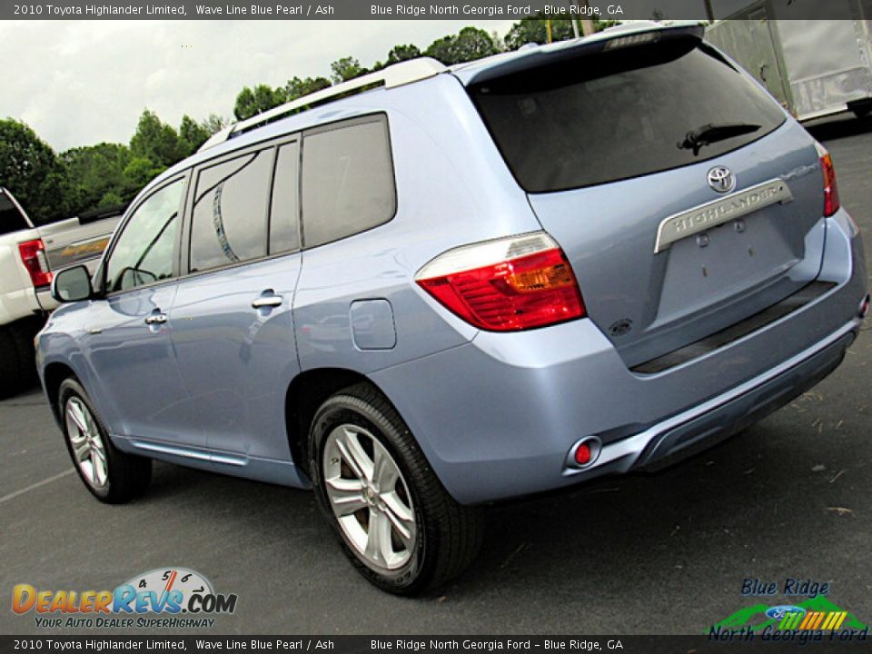 2010 Toyota Highlander Limited Wave Line Blue Pearl / Ash Photo #30