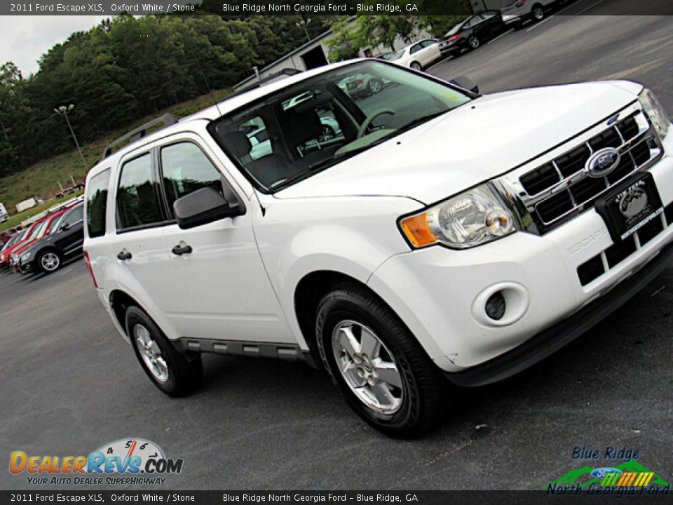 2011 Ford Escape XLS Oxford White / Stone Photo #23