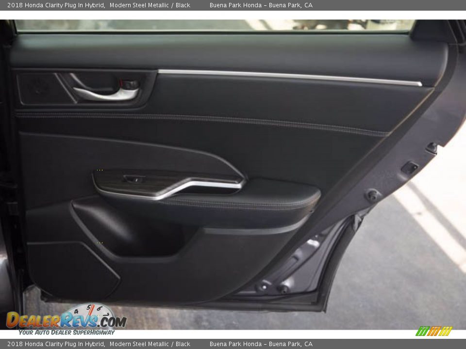 2018 Honda Clarity Plug In Hybrid Modern Steel Metallic / Black Photo #33