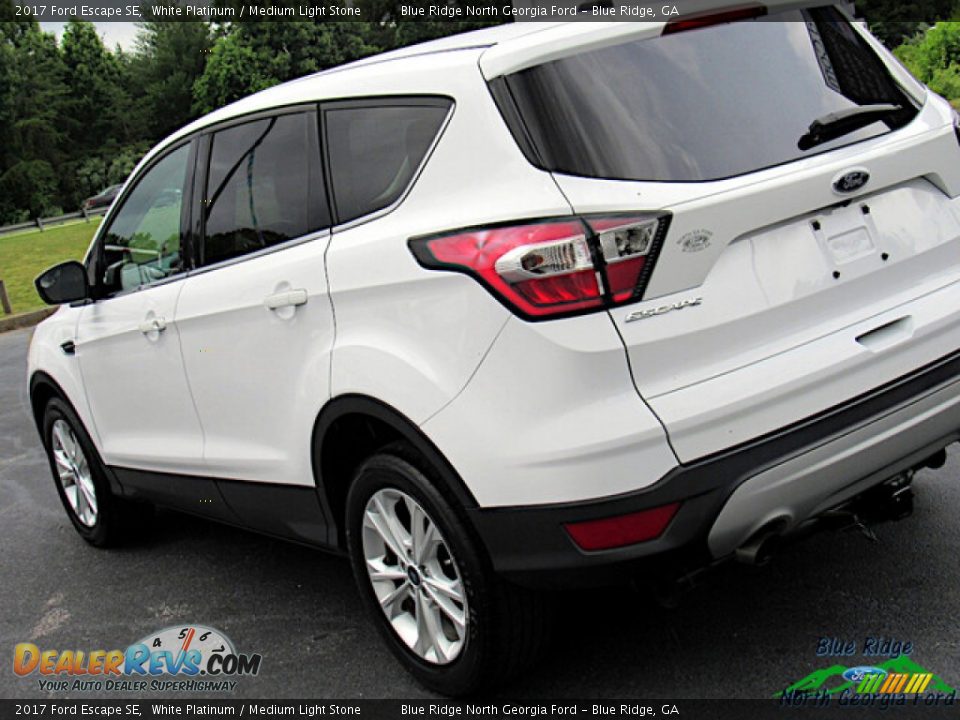 2017 Ford Escape SE White Platinum / Medium Light Stone Photo #26