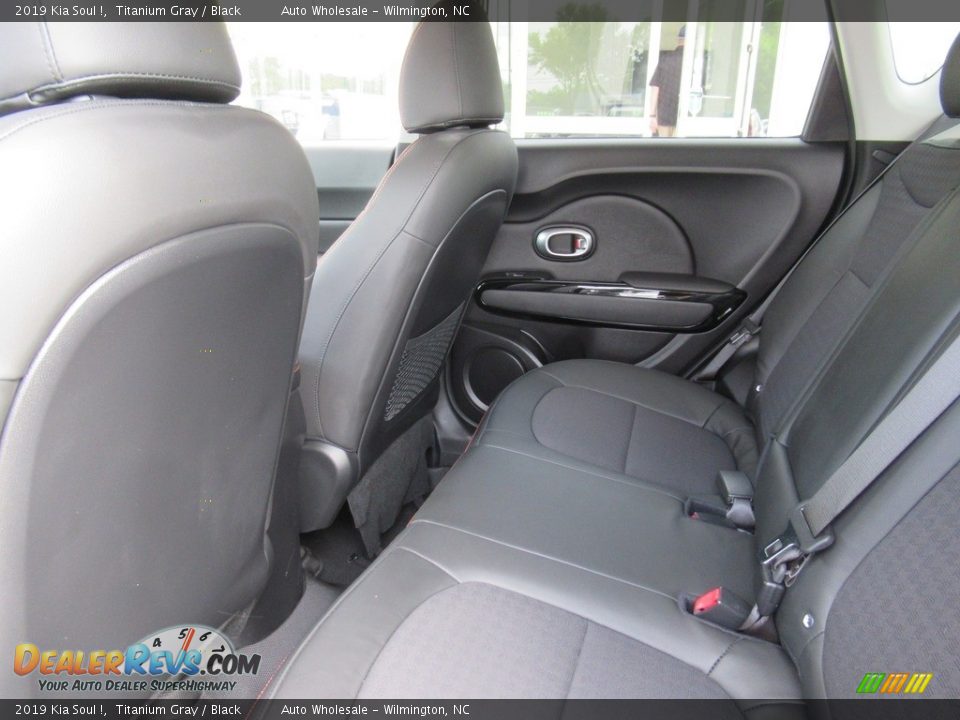 Rear Seat of 2019 Kia Soul ! Photo #12