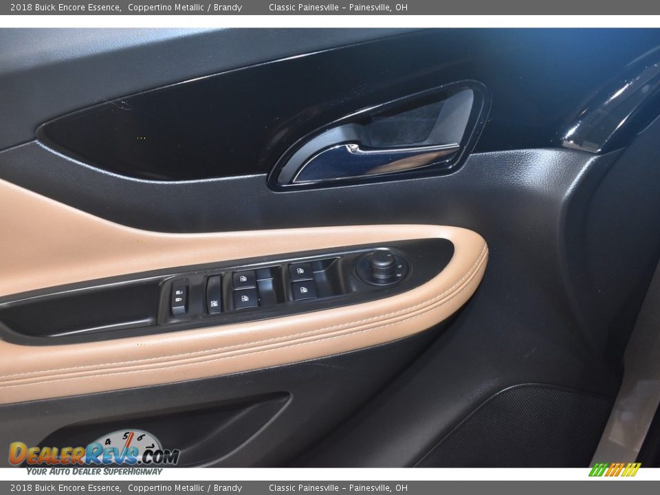 Door Panel of 2018 Buick Encore Essence Photo #10