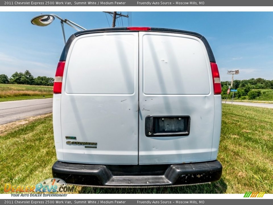 2011 Chevrolet Express 2500 Work Van Summit White / Medium Pewter Photo #5