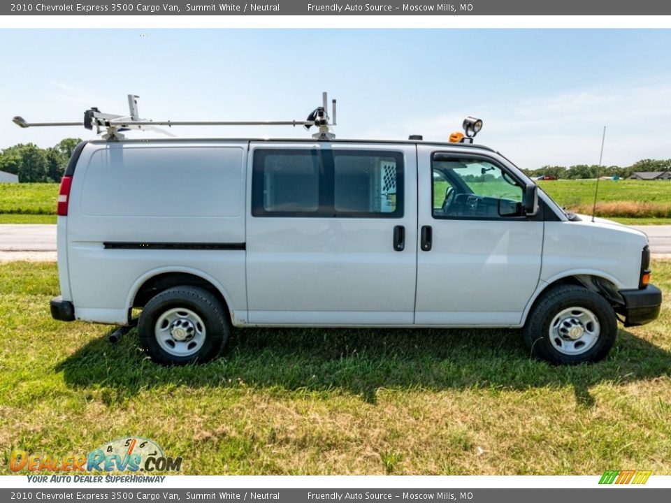 2010 Chevrolet Express 3500 Cargo Van Summit White / Neutral Photo #3