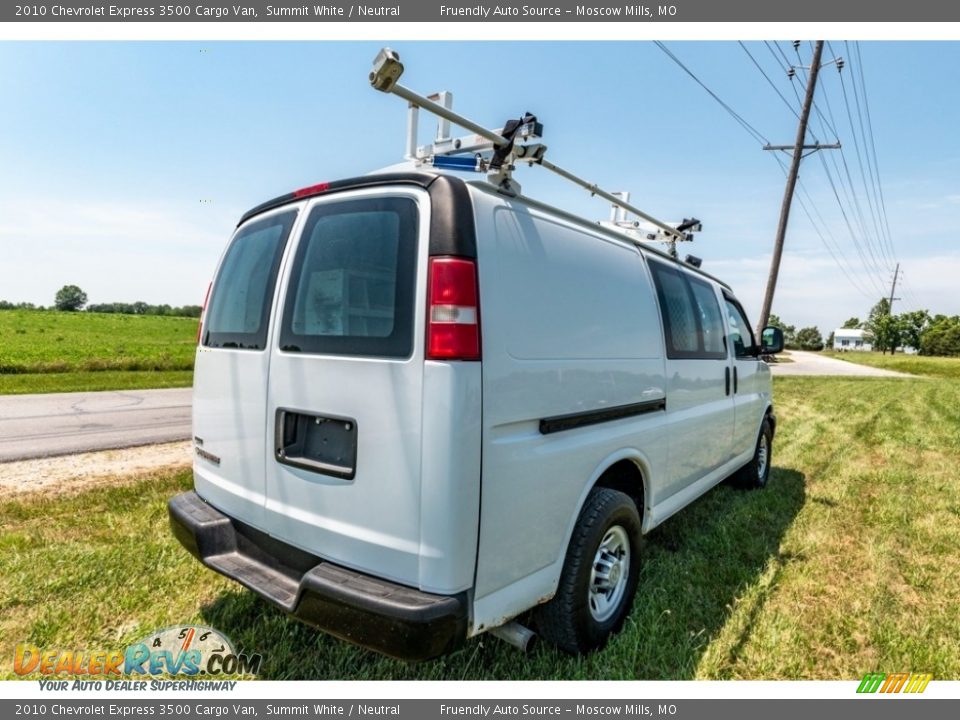 2010 Chevrolet Express 3500 Cargo Van Summit White / Neutral Photo #4