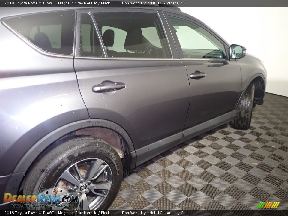 2018 Toyota RAV4 XLE AWD Magnetic Gray Metallic / Black Photo #20