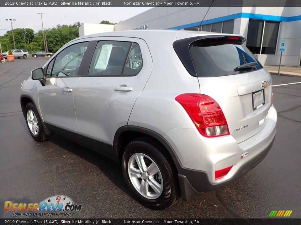 2019 Chevrolet Trax LS AWD Silver Ice Metallic / Jet Black Photo #4