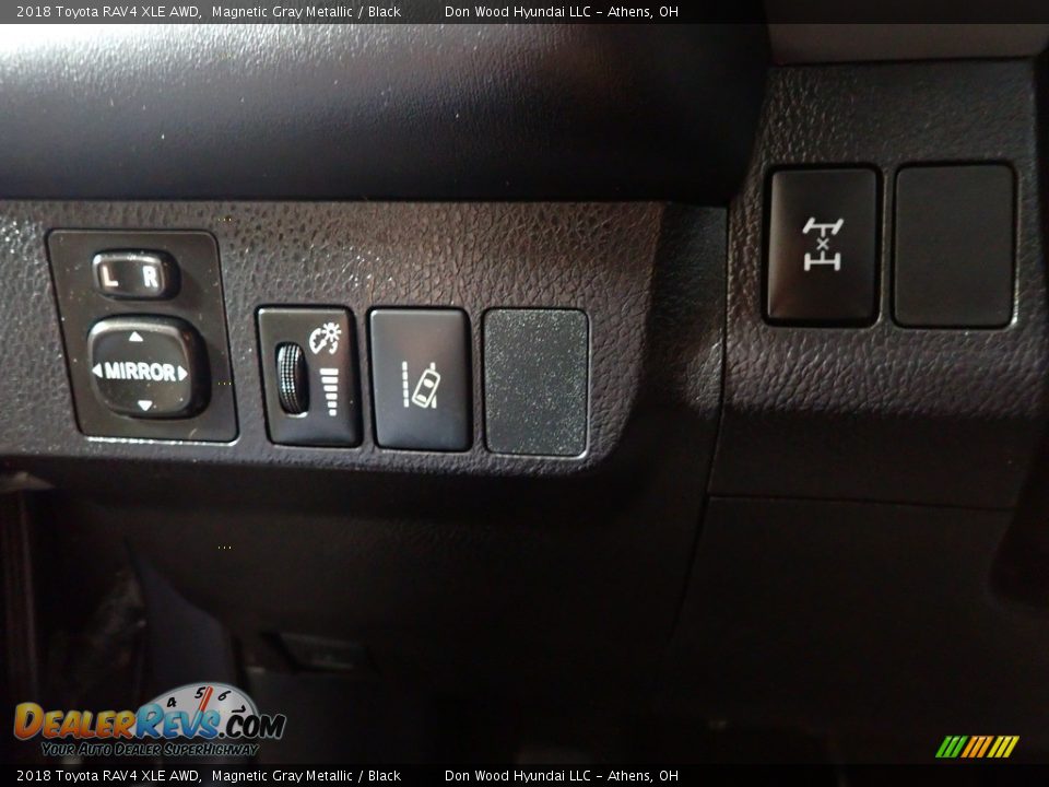 2018 Toyota RAV4 XLE AWD Magnetic Gray Metallic / Black Photo #32