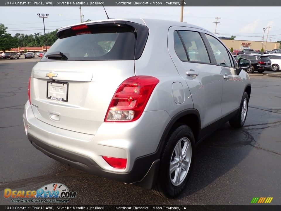 2019 Chevrolet Trax LS AWD Silver Ice Metallic / Jet Black Photo #8