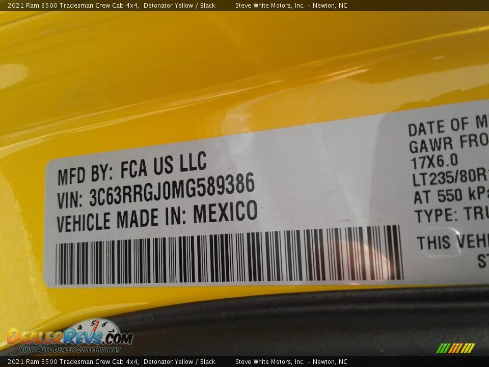 2021 Ram 3500 Tradesman Crew Cab 4x4 Detonator Yellow / Black Photo #28