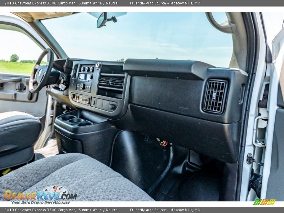 2010 Chevrolet Express 3500 Cargo Van Summit White / Neutral Photo #29