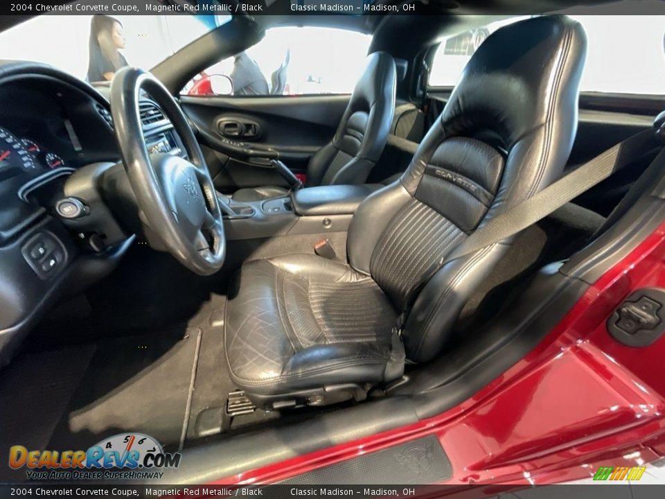 2004 Chevrolet Corvette Coupe Magnetic Red Metallic / Black Photo #3