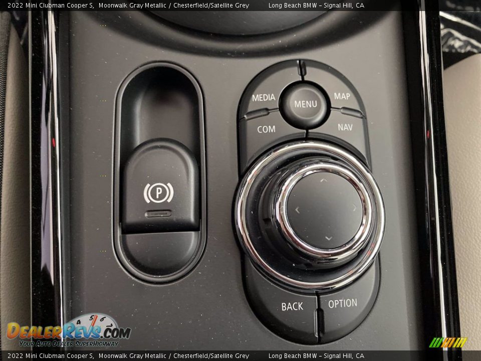 Controls of 2022 Mini Clubman Cooper S Photo #24