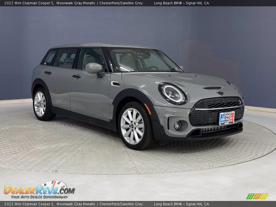 Front 3/4 View of 2022 Mini Clubman Cooper S Photo #27
