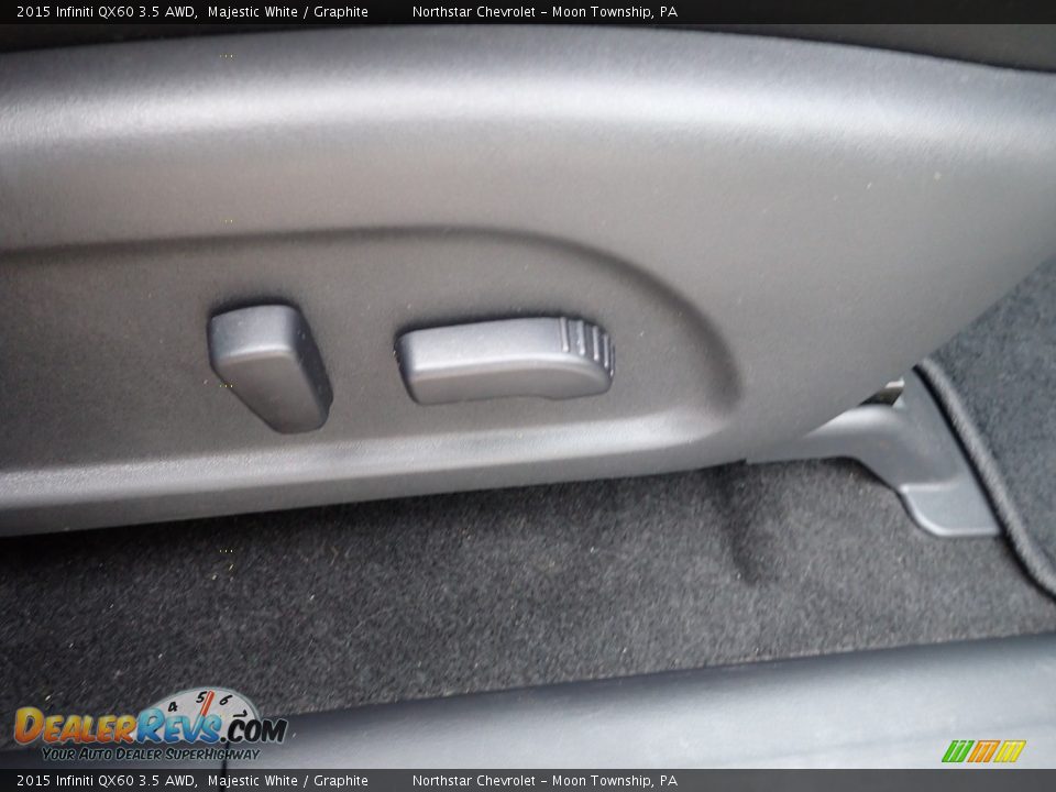 2015 Infiniti QX60 3.5 AWD Majestic White / Graphite Photo #17