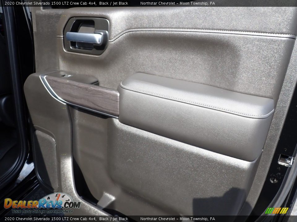 2020 Chevrolet Silverado 1500 LTZ Crew Cab 4x4 Black / Jet Black Photo #19