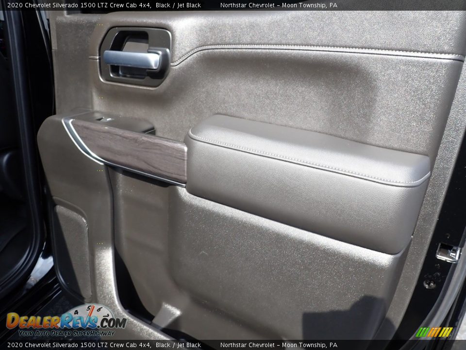 2020 Chevrolet Silverado 1500 LTZ Crew Cab 4x4 Black / Jet Black Photo #19