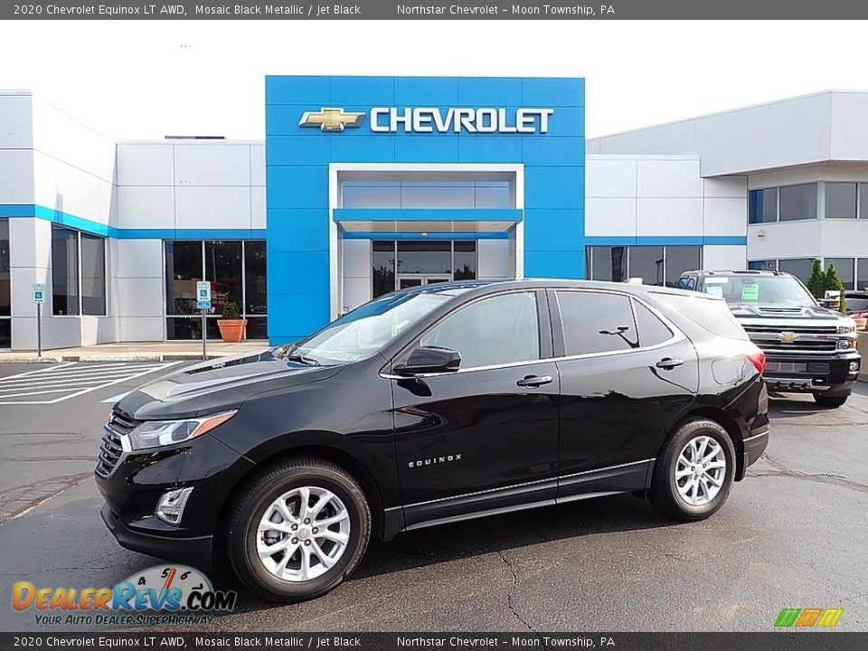 Front 3/4 View of 2020 Chevrolet Equinox LT AWD Photo #1