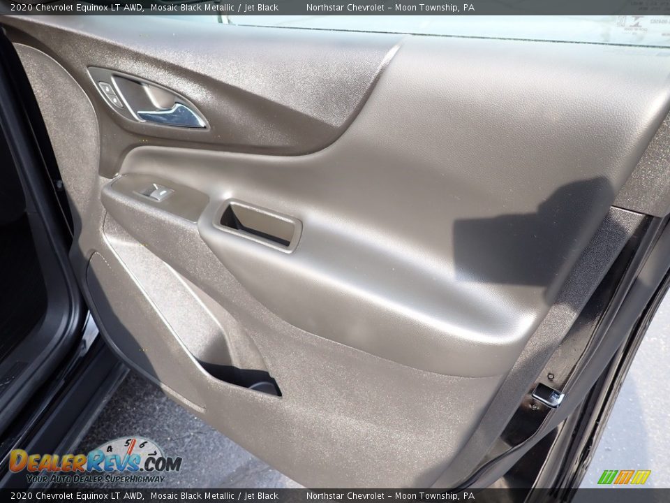 2020 Chevrolet Equinox LT AWD Mosaic Black Metallic / Jet Black Photo #17