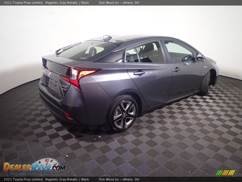 2021 Toyota Prius Limited Magnetic Gray Metallic / Black Photo #19