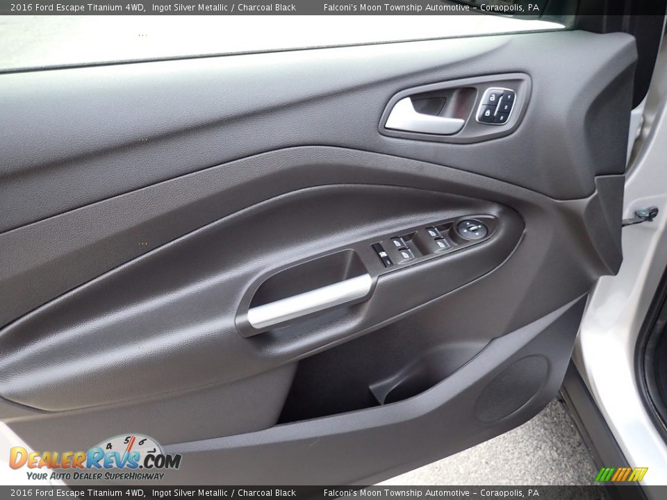 2016 Ford Escape Titanium 4WD Ingot Silver Metallic / Charcoal Black Photo #20
