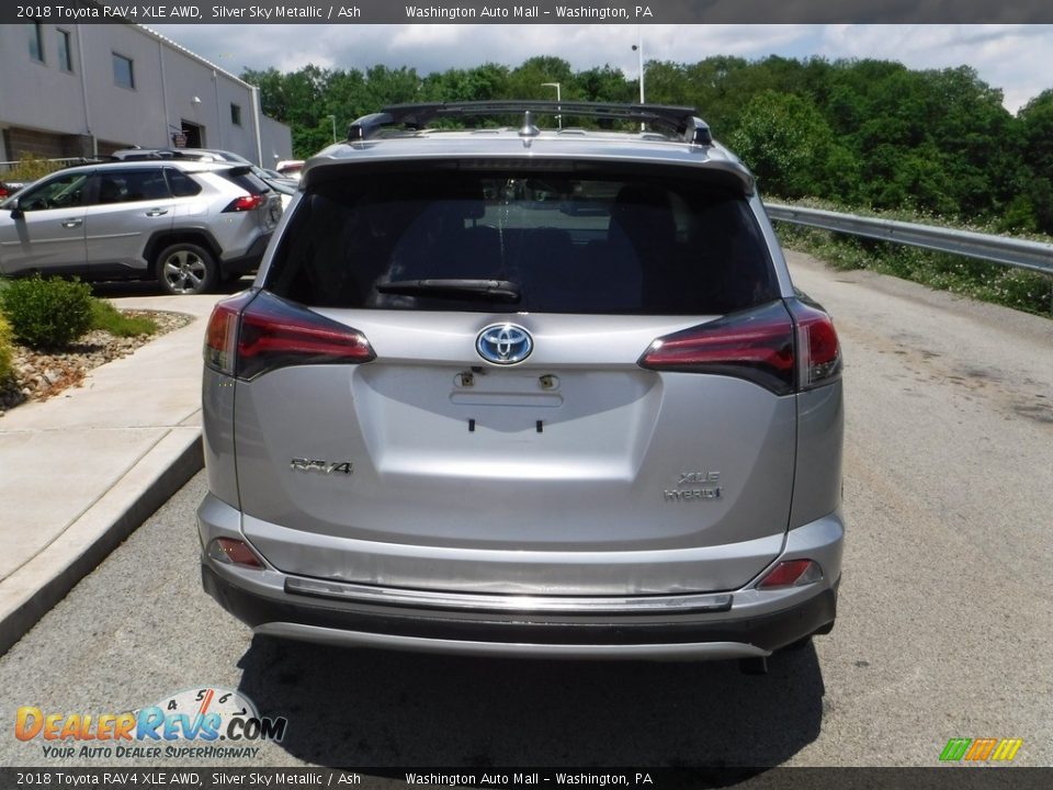 2018 Toyota RAV4 XLE AWD Silver Sky Metallic / Ash Photo #12