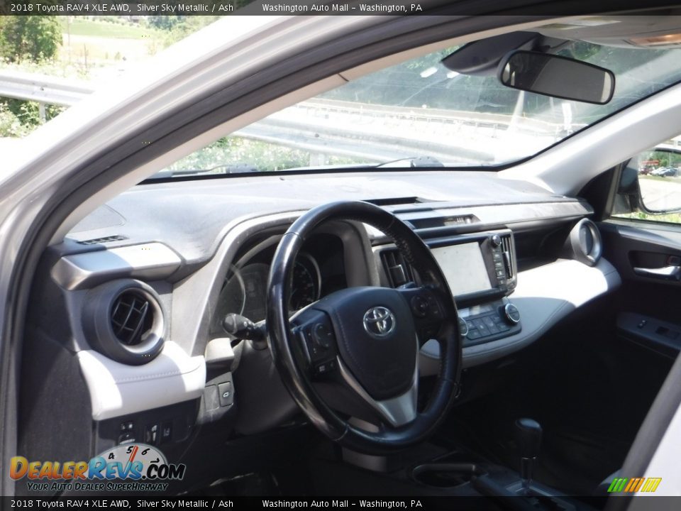 2018 Toyota RAV4 XLE AWD Silver Sky Metallic / Ash Photo #18