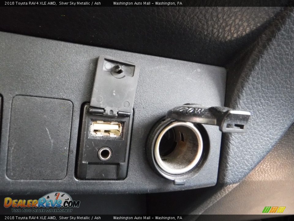 2018 Toyota RAV4 XLE AWD Silver Sky Metallic / Ash Photo #21