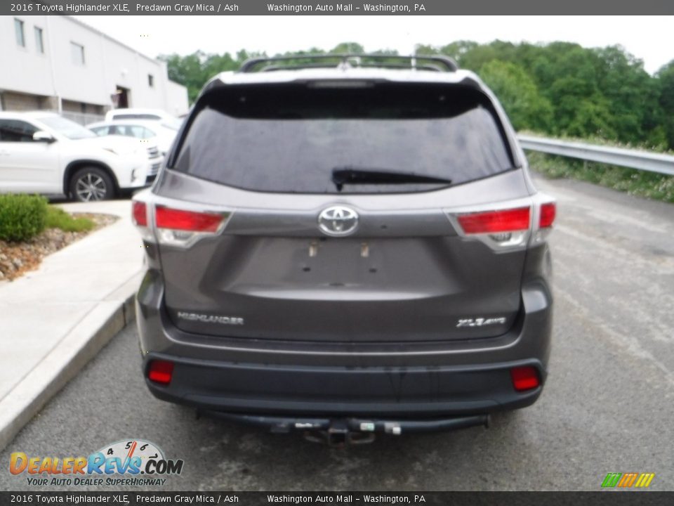 2016 Toyota Highlander XLE Predawn Gray Mica / Ash Photo #13