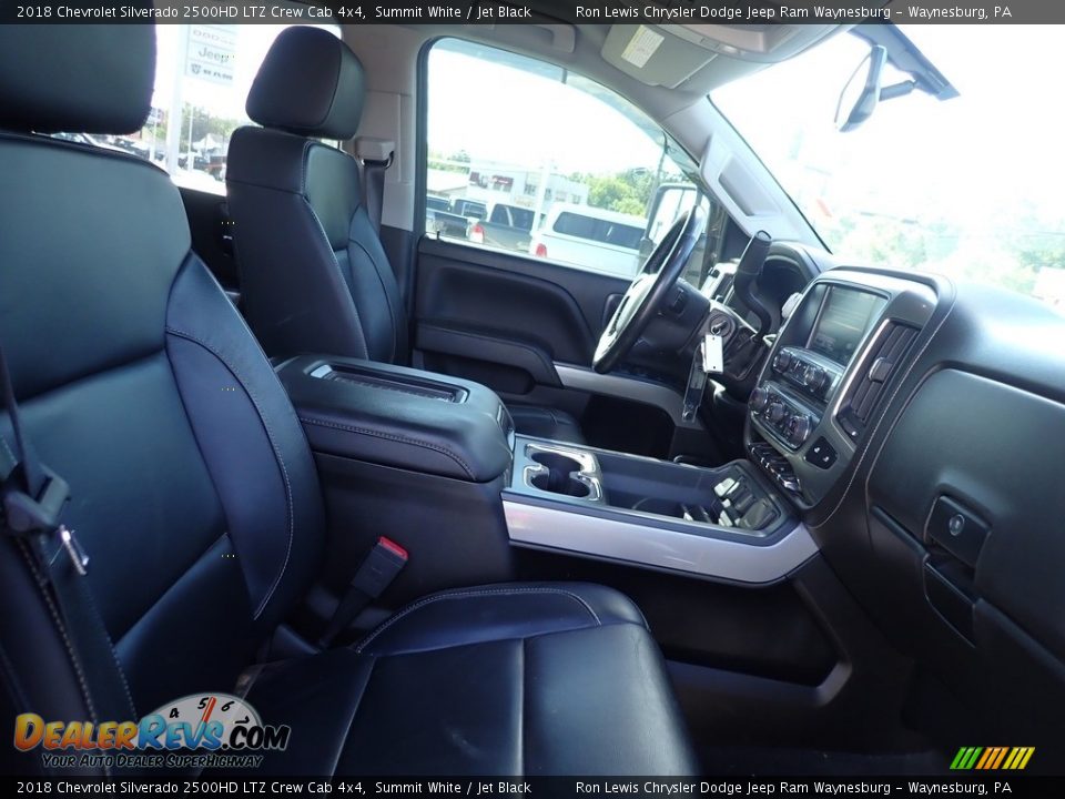 2018 Chevrolet Silverado 2500HD LTZ Crew Cab 4x4 Summit White / Jet Black Photo #11